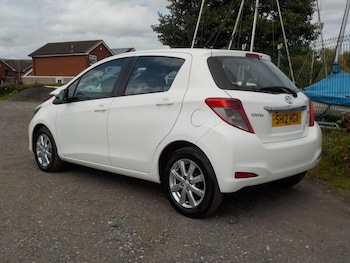 Used Toyota Yaris 2012 for sale - 75539819: Photo