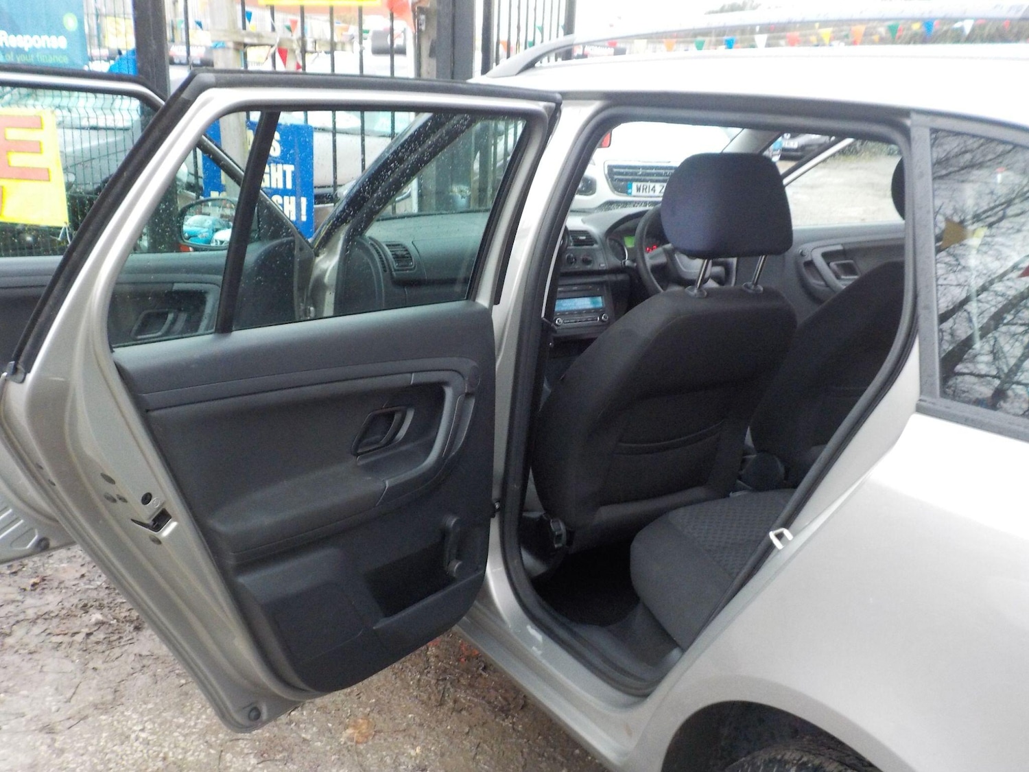 Used Skoda Fabia 2011 for sale - 76742337: Photo 23