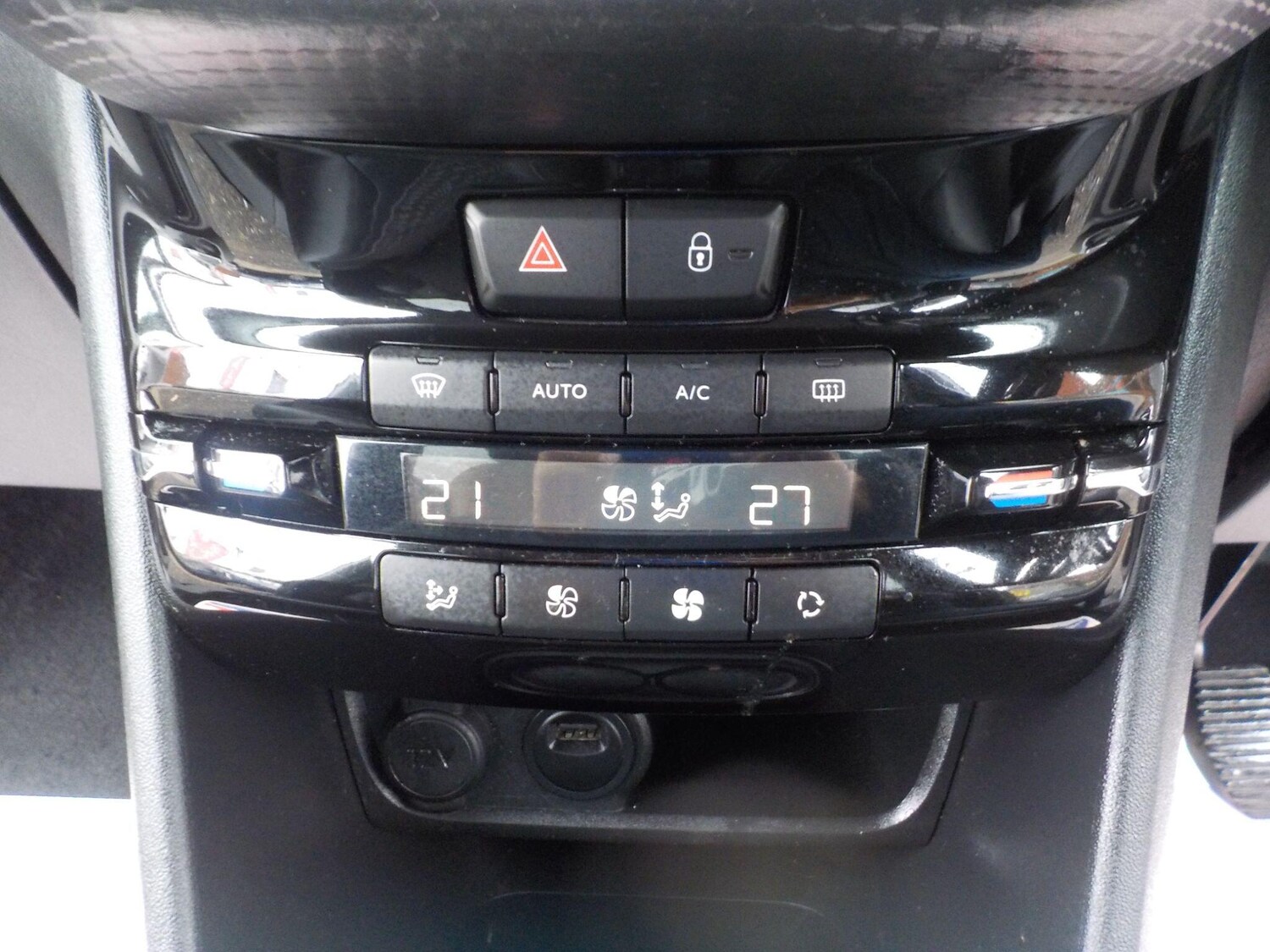 Used Peugeot 2008 2019 for sale - 77351731: Photo 17