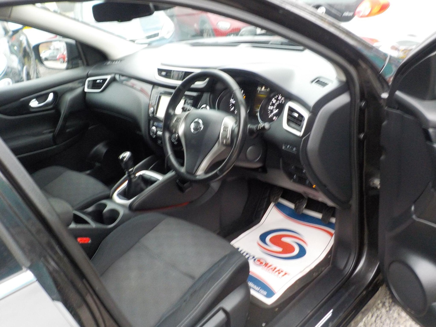 Used Nissan Qashqai 2015 for sale - 77794116: Photo 10