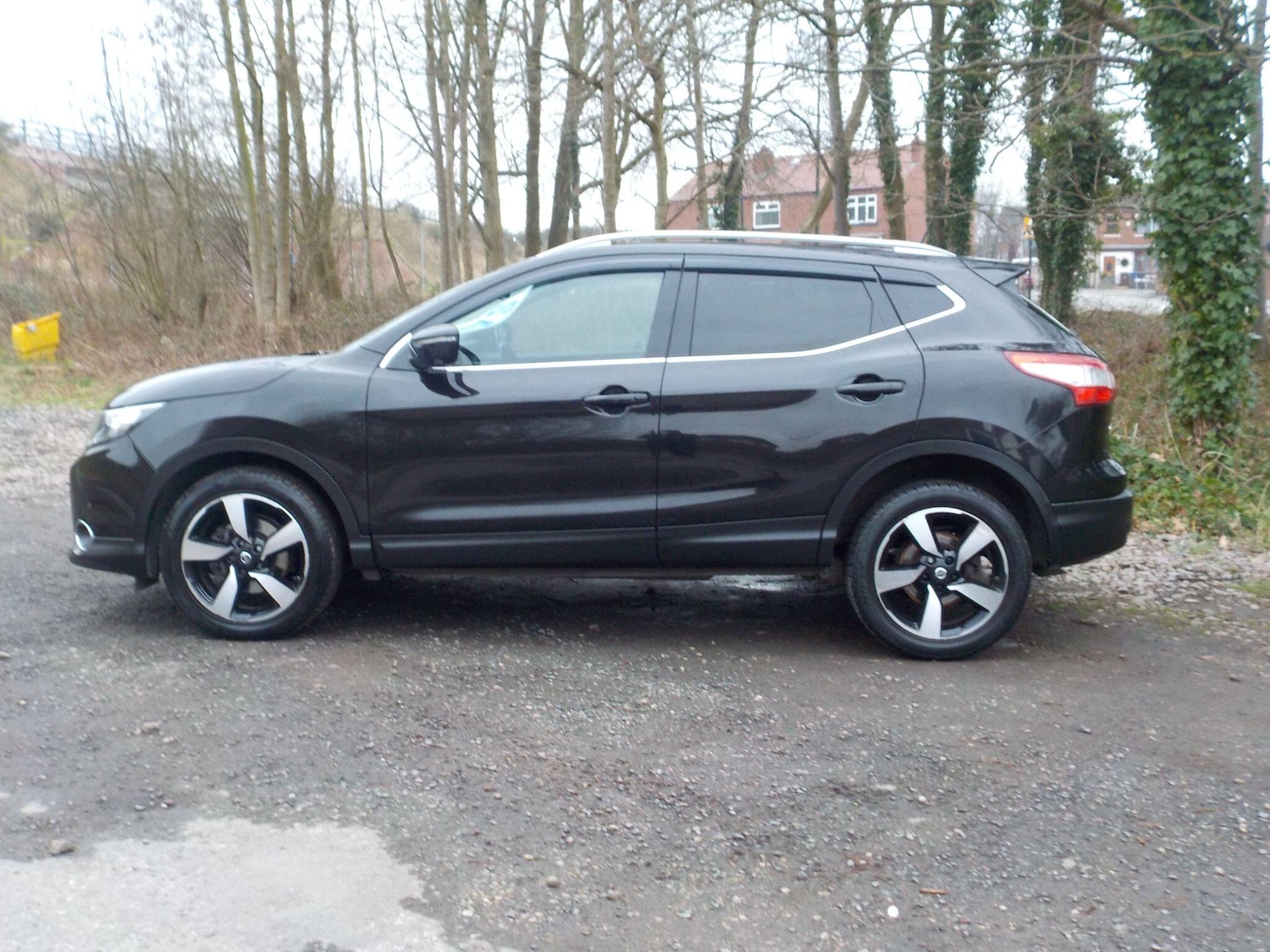 Used Nissan Qashqai 2015 for sale - 77794116: Photo 2