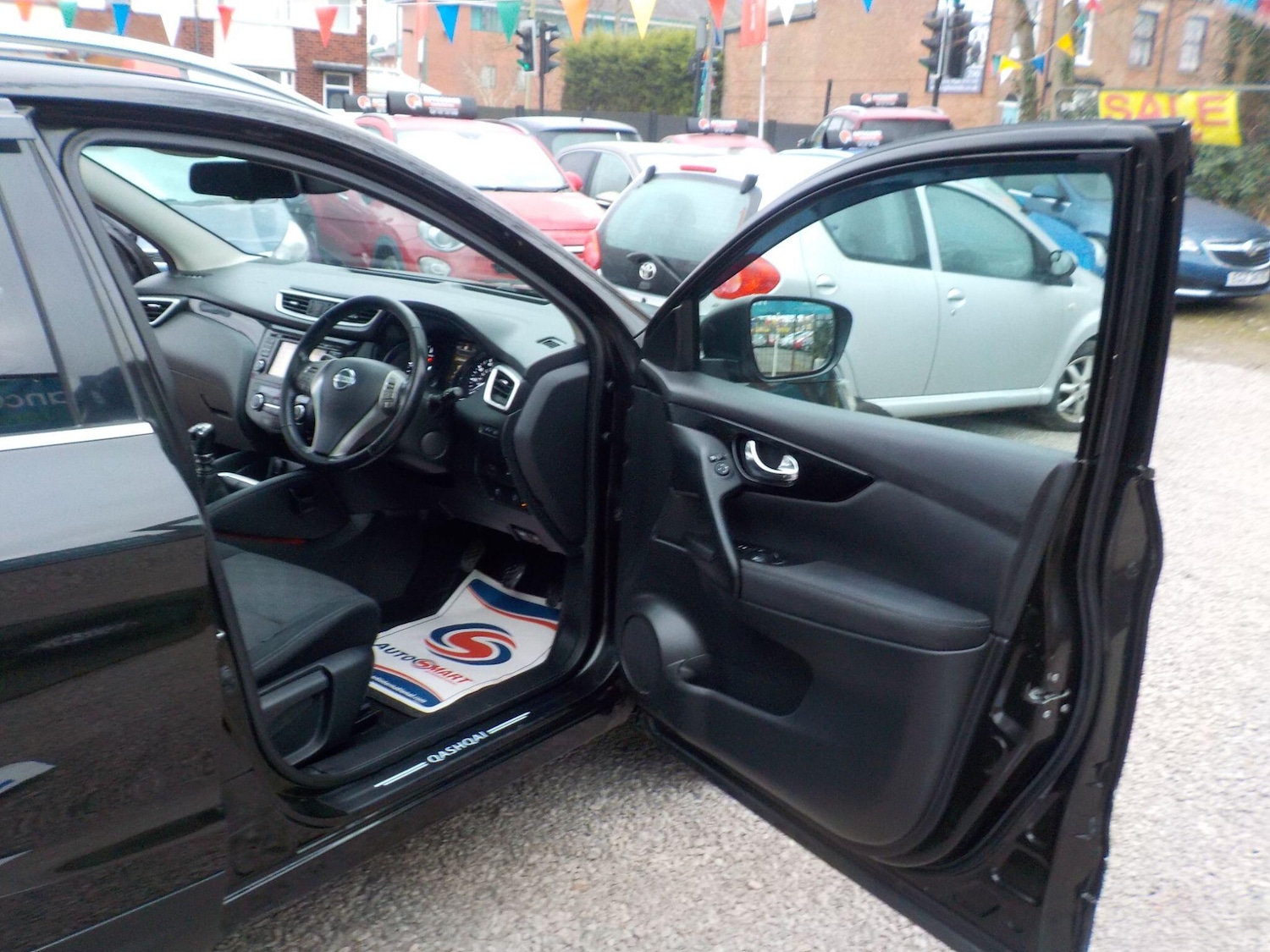 Used Nissan Qashqai 2015 for sale - 77794116: Photo 20