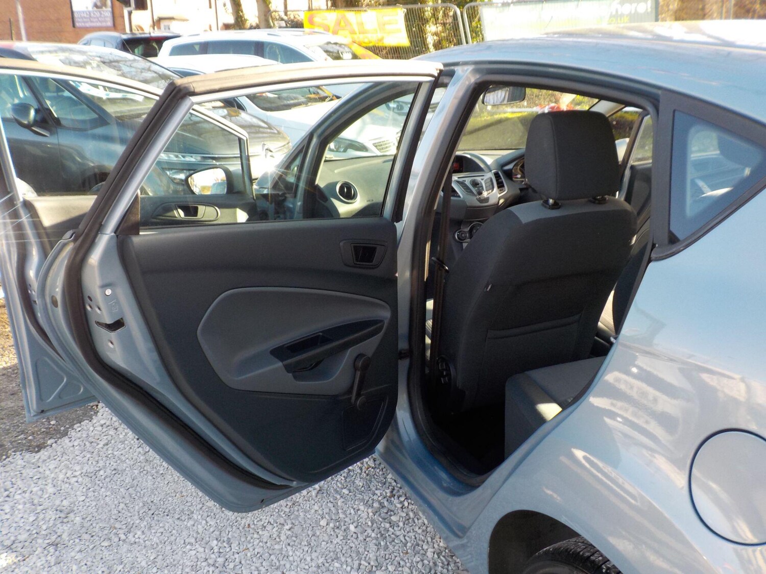 Used Ford Fiesta 2010 for sale - 77838865: Photo 24