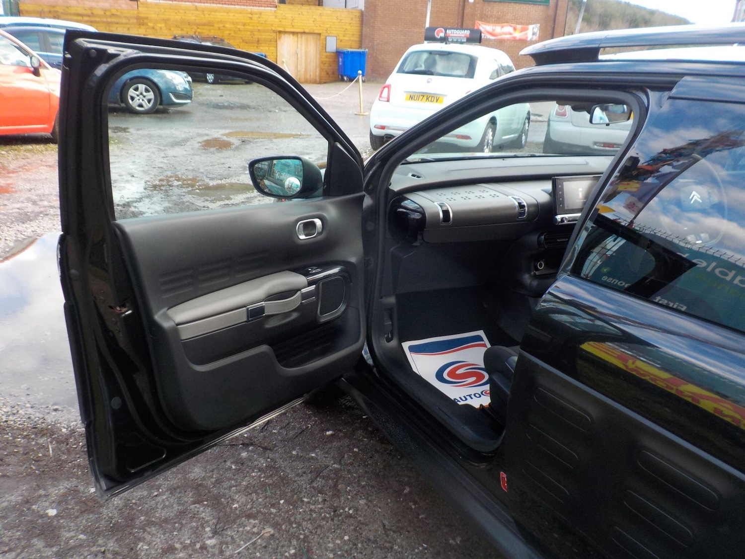 Used Citroen C4 Cactus 2016 for sale - 77637538: Photo 25