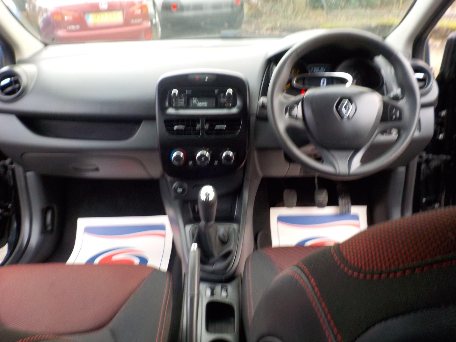 Used Renault Clio 2013 for sale - 77331059: Photo 12