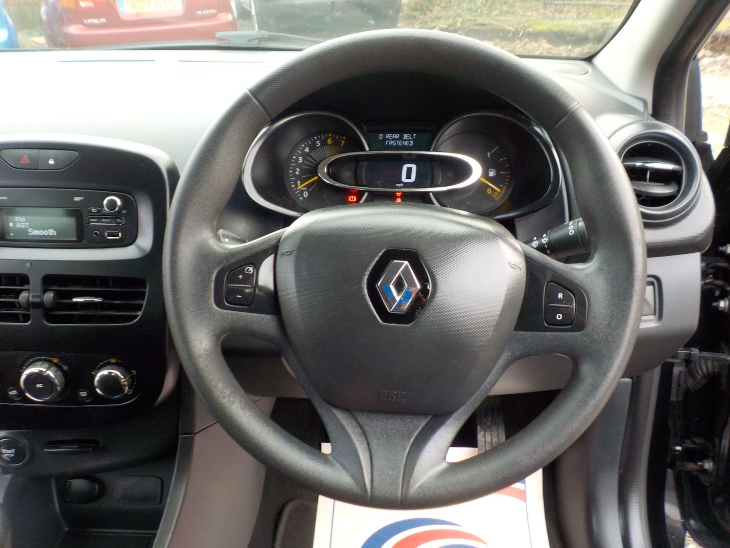 Used Renault Clio 2013 for sale - 77331059: Photo 14