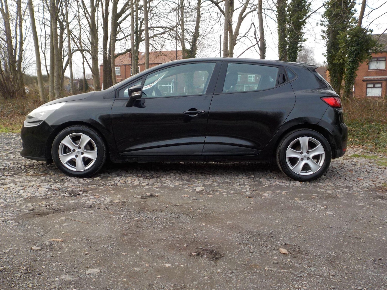 Used Renault Clio 2013 for sale - 77331059: Photo 2