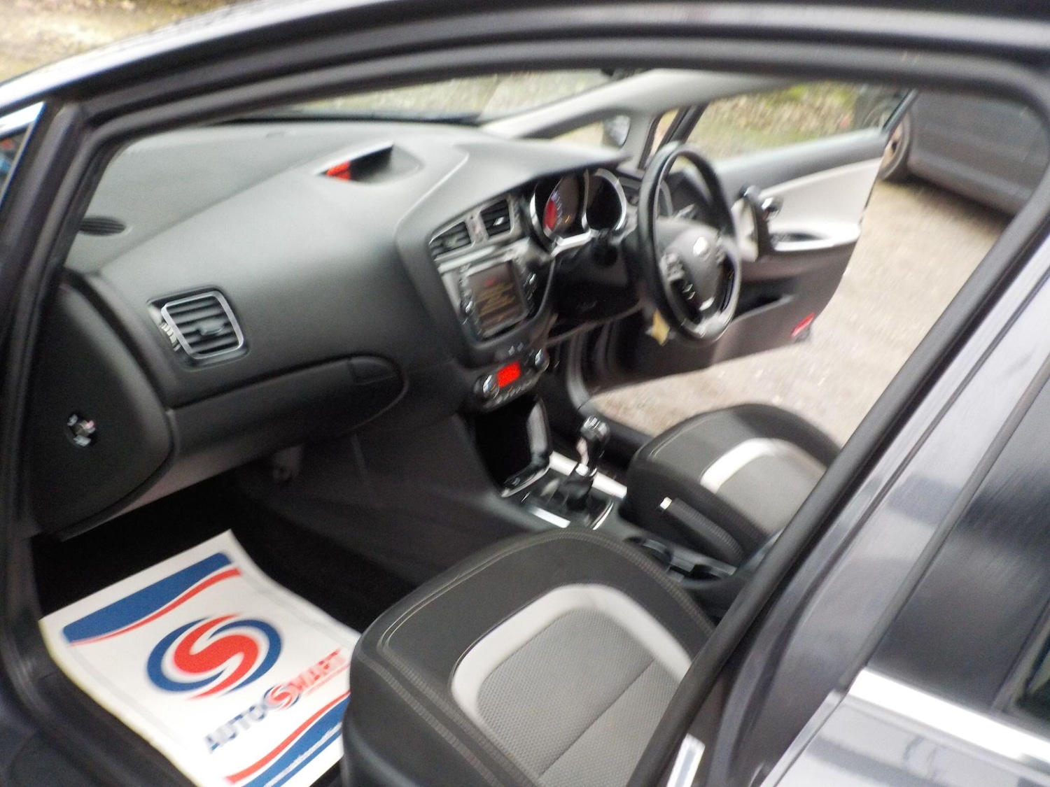 Used Kia Ceed 2015 for sale - 77331092: Photo 11