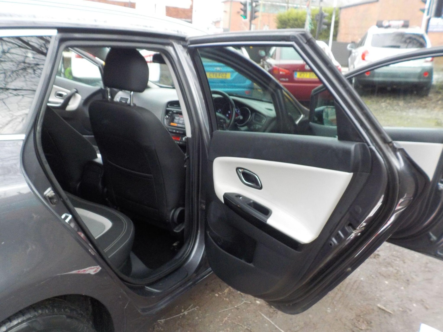 Used Kia Ceed 2015 for sale - 77331092: Photo 23