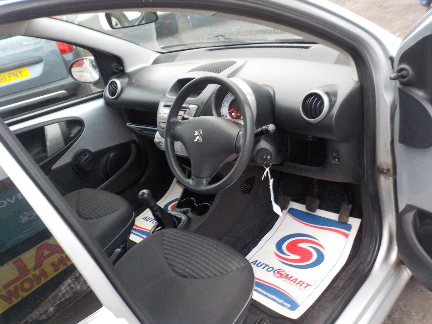 Used Peugeot 107 2012 for sale - 77633533: Photo 10