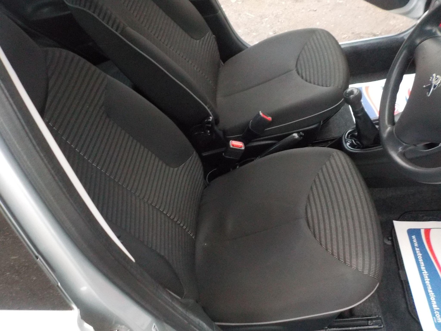 Used Peugeot 107 2012 for sale - 77633533: Photo 17