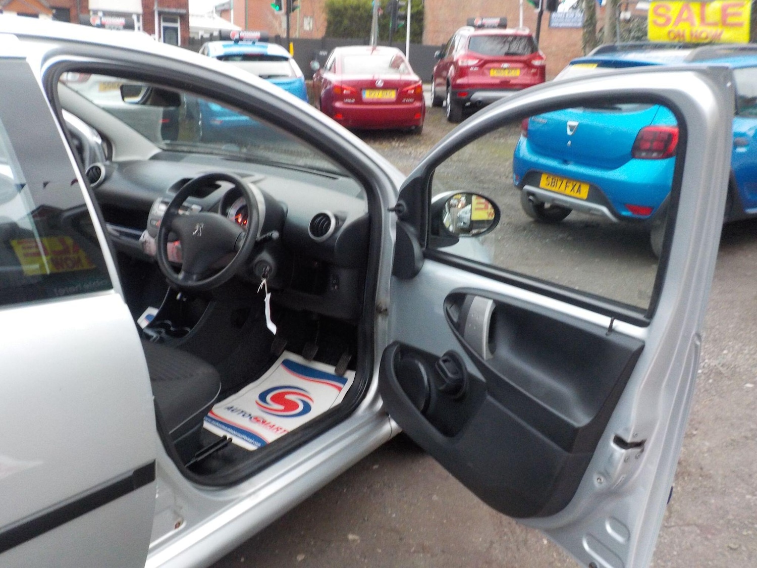 Used Peugeot 107 2012 for sale - 77633533: Photo 18