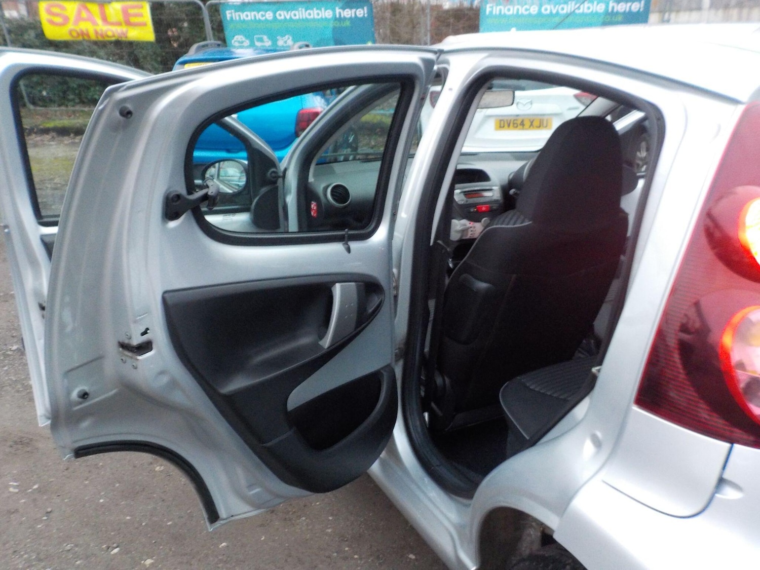 Used Peugeot 107 2012 for sale - 77633533: Photo 24