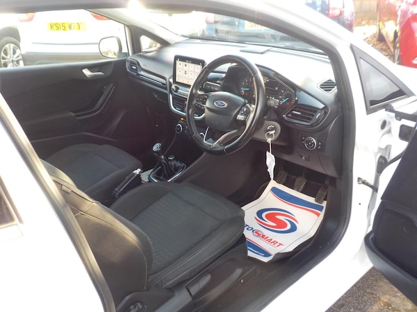 Used Ford Fiesta 2017 for sale - 76072209: Photo 10