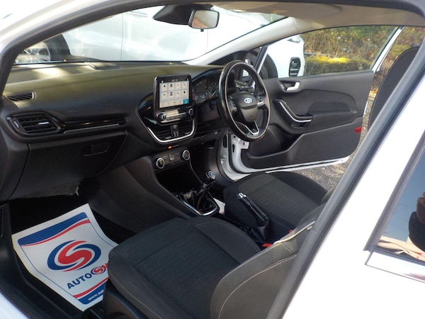 Used Ford Fiesta 2017 for sale - 76072209: Photo 11