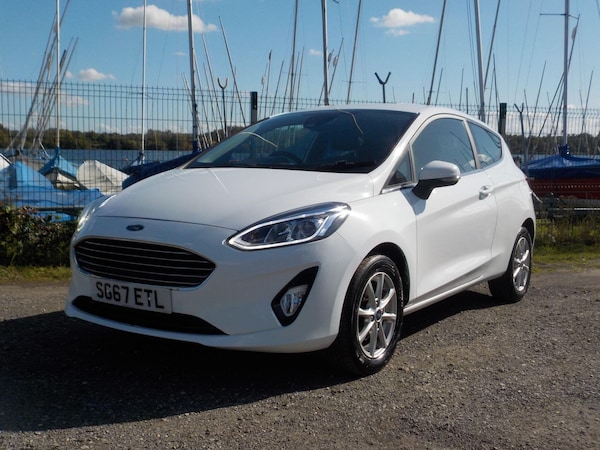 Used Ford Fiesta 2017 for sale - 76072209: Photo 1