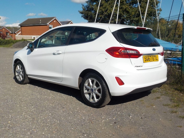Used Ford Fiesta 2017 for sale - 76072209: Photo 3
