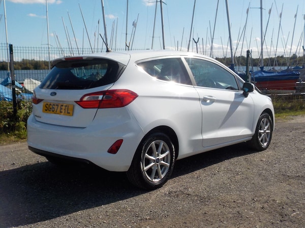 Used Ford Fiesta 2017 for sale - 76072209: Photo 5