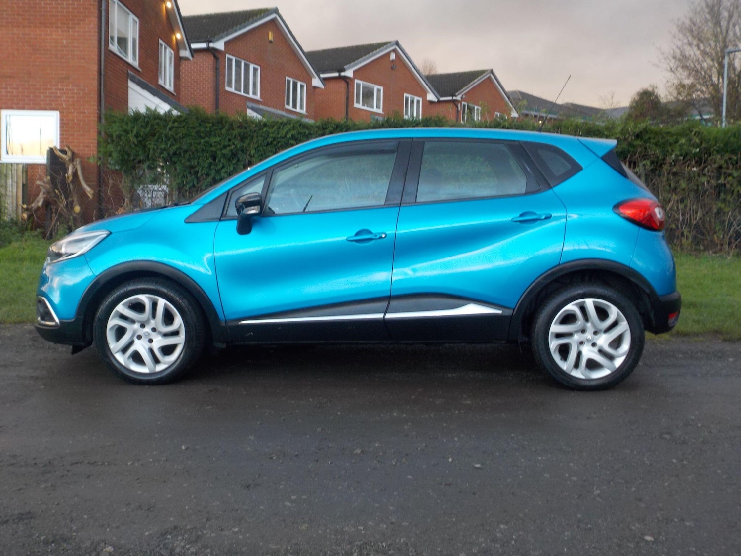 Used Renault Captur 2016 for sale - 76727447: Photo 2