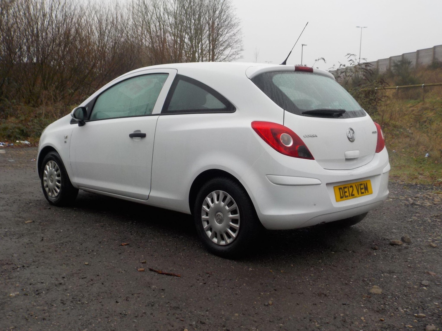 Used Vauxhall Corsa 2012 for sale - 77155897: Photo 3
