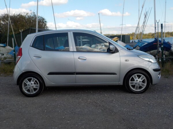 Used Hyundai i10 2009 for sale - 76073135: Photo 6