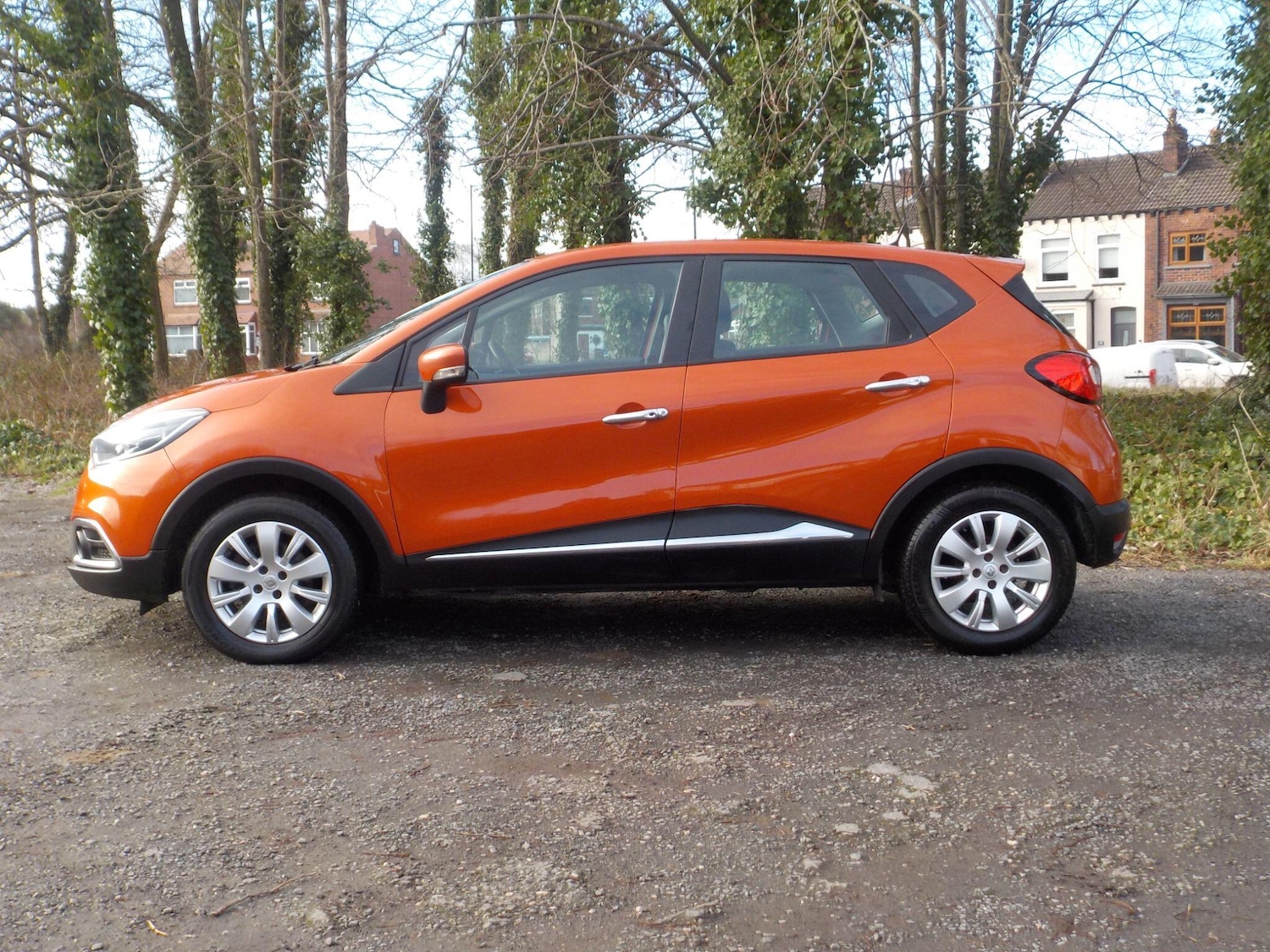 Used Renault Captur 2014 for sale - 77358664: Photo 2
