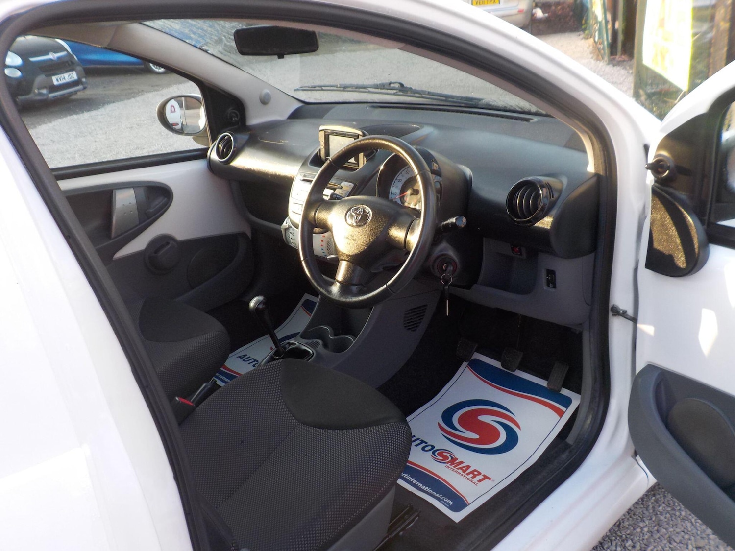 Used Toyota AYGO 2012 for sale - 77769131: Photo 10