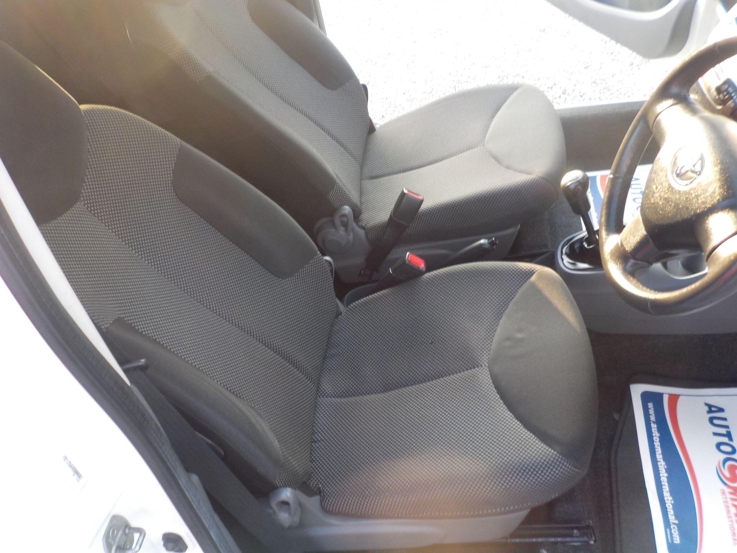 Used Toyota AYGO 2012 for sale - 77769131: Photo 18