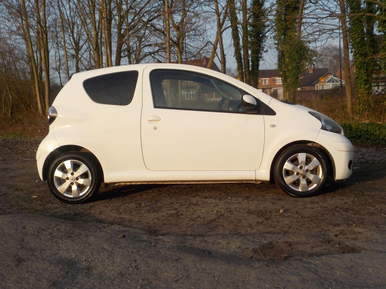 Used Toyota AYGO 2012 for sale - 77769131: Photo 6
