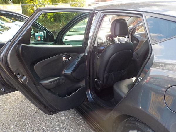 Used Hyundai Ix35 2010 for sale - 76073203: Photo 24