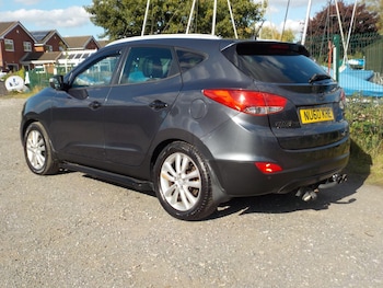 Used Hyundai Ix35 2010 for sale - 76073203: Photo 3