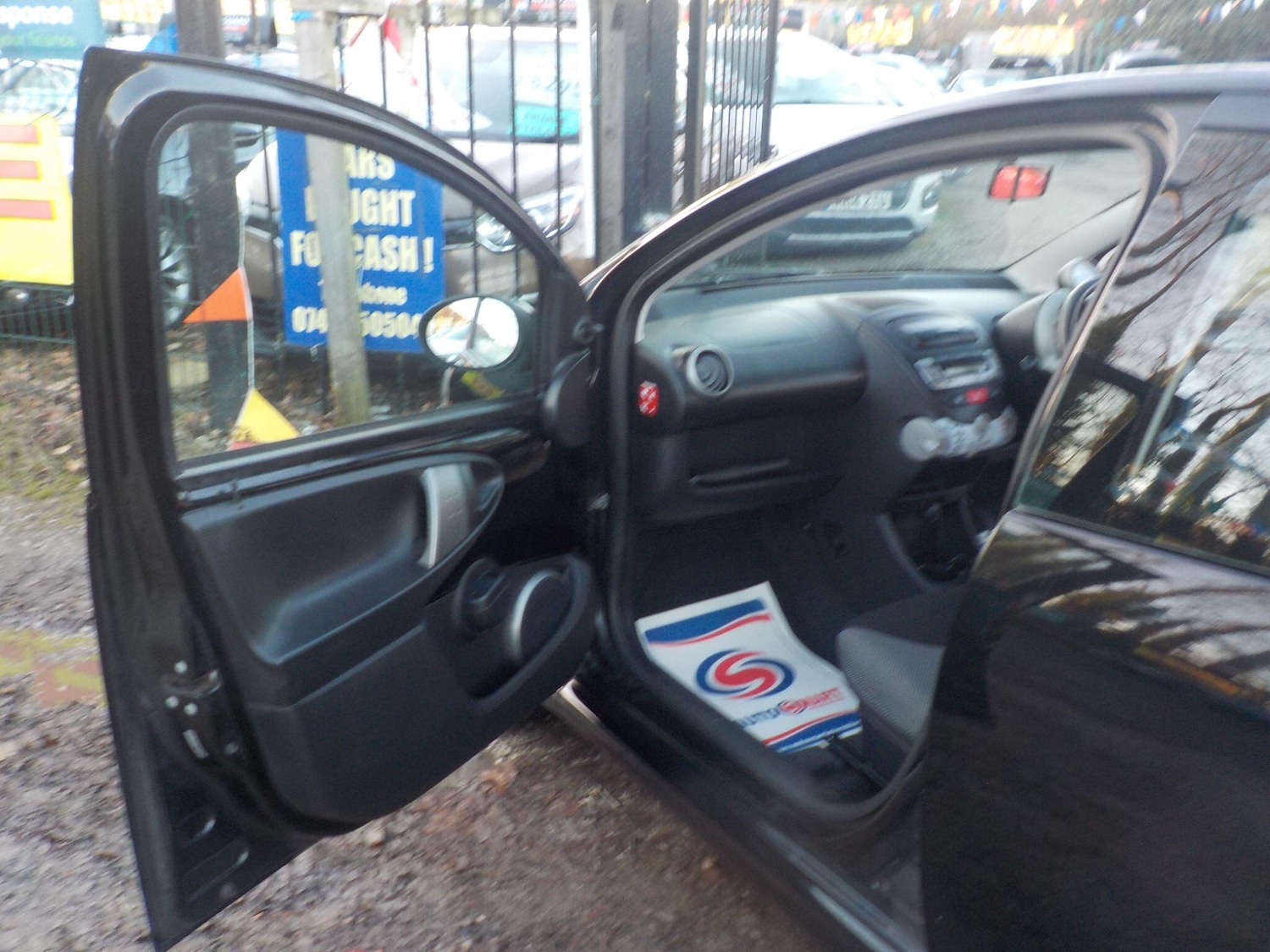 Used Toyota AYGO 2014 for sale - 76700685: Photo 20