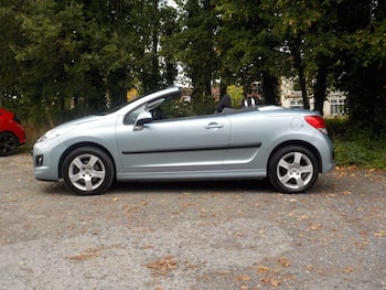Used Peugeot 207 2011 for sale - 79613395: Photo