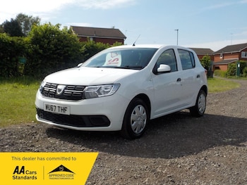 Used Dacia Sandero 2017 for sale - 78982205: Photo