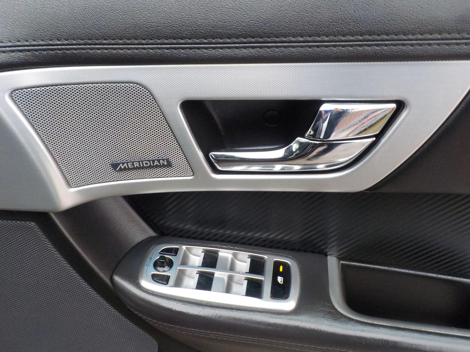 Used Jaguar XF for sale - 76728207: Photo 40