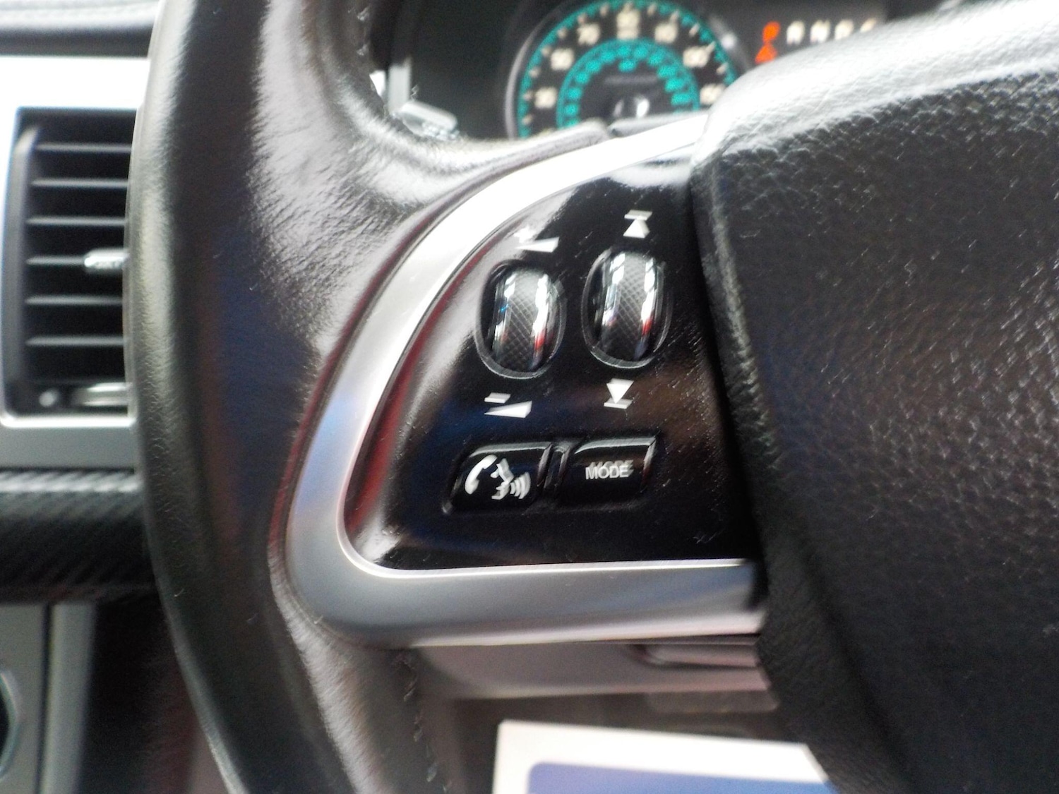 Used Jaguar XF for sale - 76728207: Photo 41