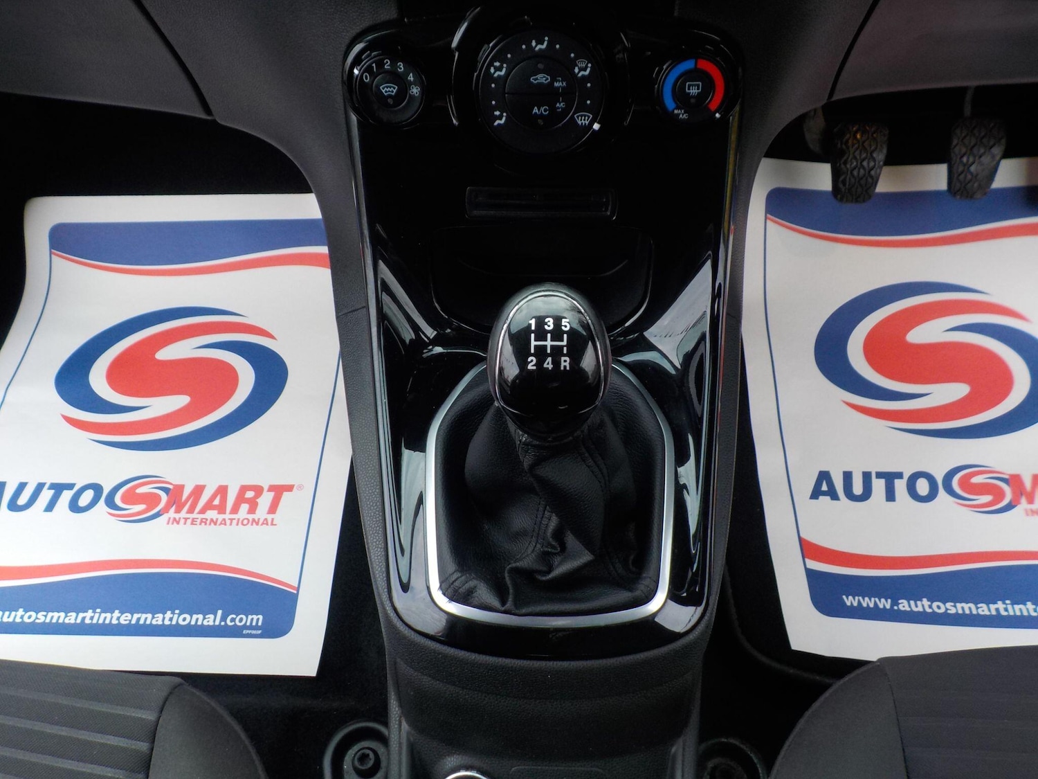 Used Ford Fiesta 2014 for sale - 77958354: Photo 16