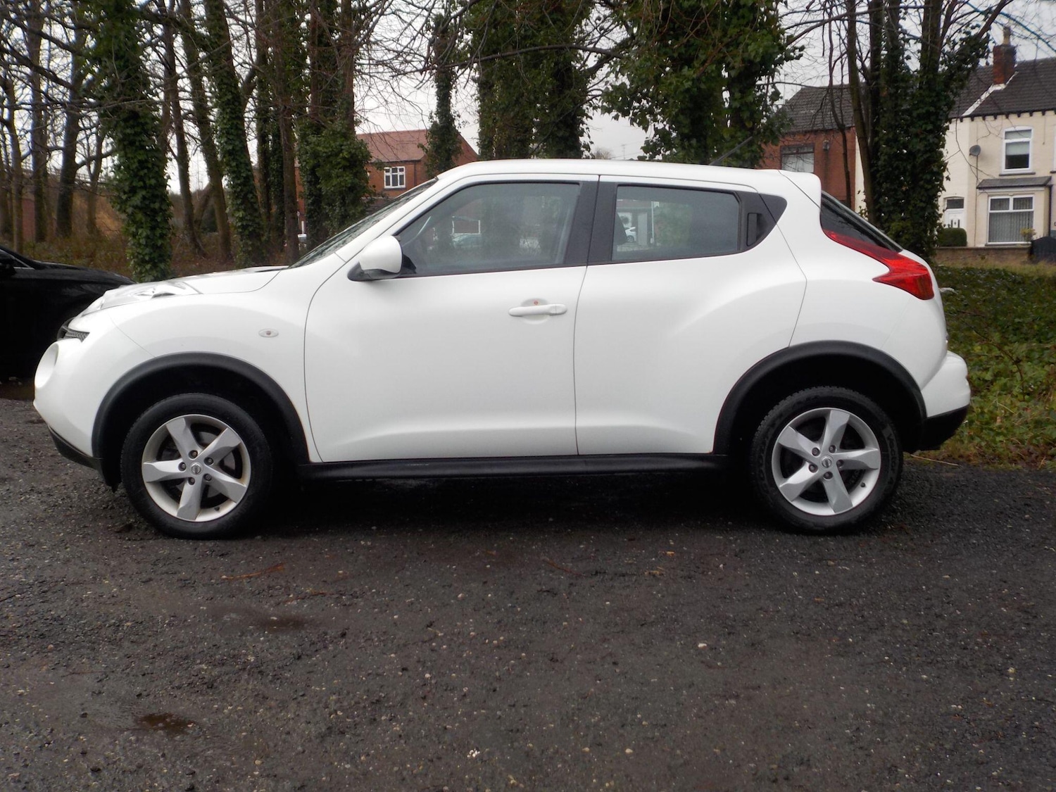 Used Nissan Juke 2011 for sale - 77174410: Photo 2