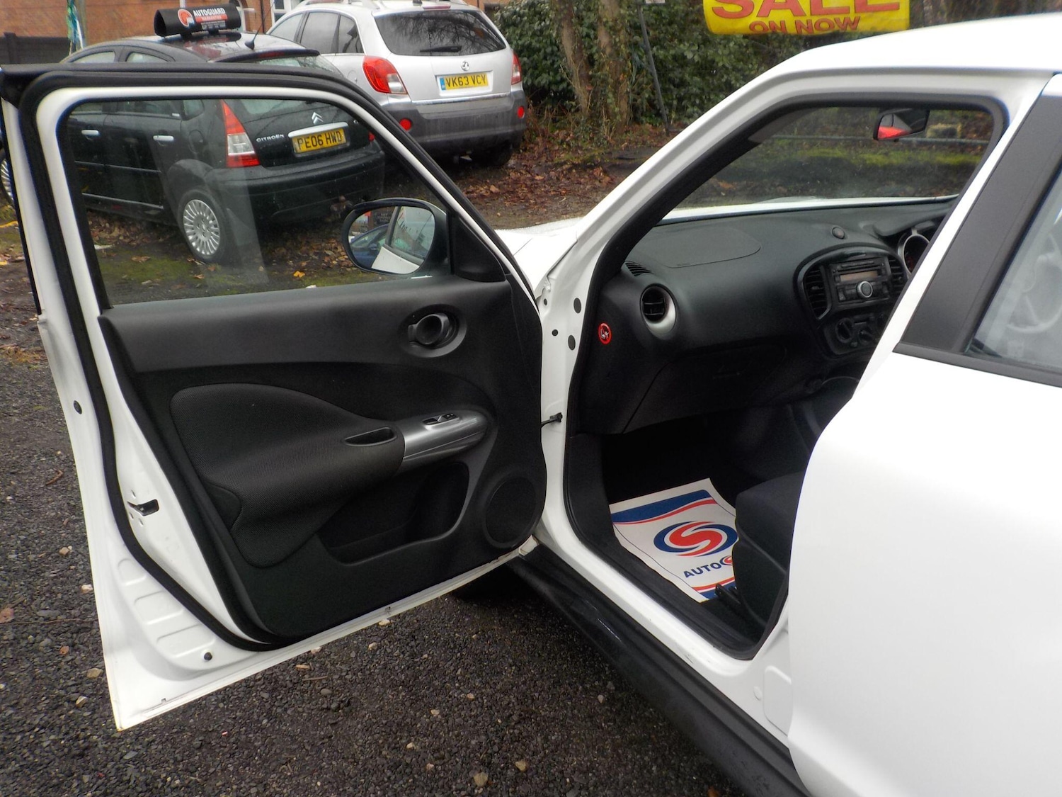 Used Nissan Juke 2011 for sale - 77174410: Photo 26