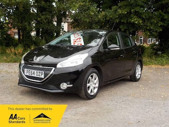 Used Peugeot 208 2014 for sale - 79279747: Photo