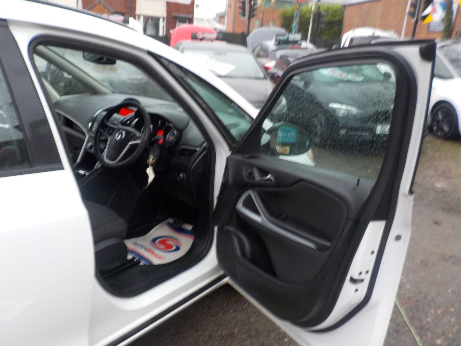 Used Vauxhall Zafira 2013 for sale - 76994850: Photo 18