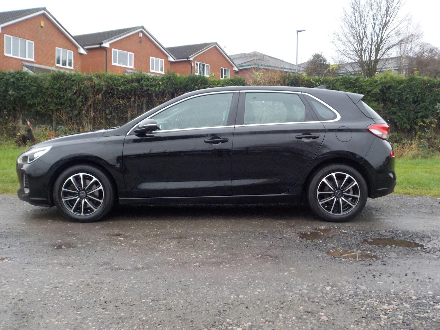 Used Hyundai i30 2017 for sale - 76994212: Photo 2