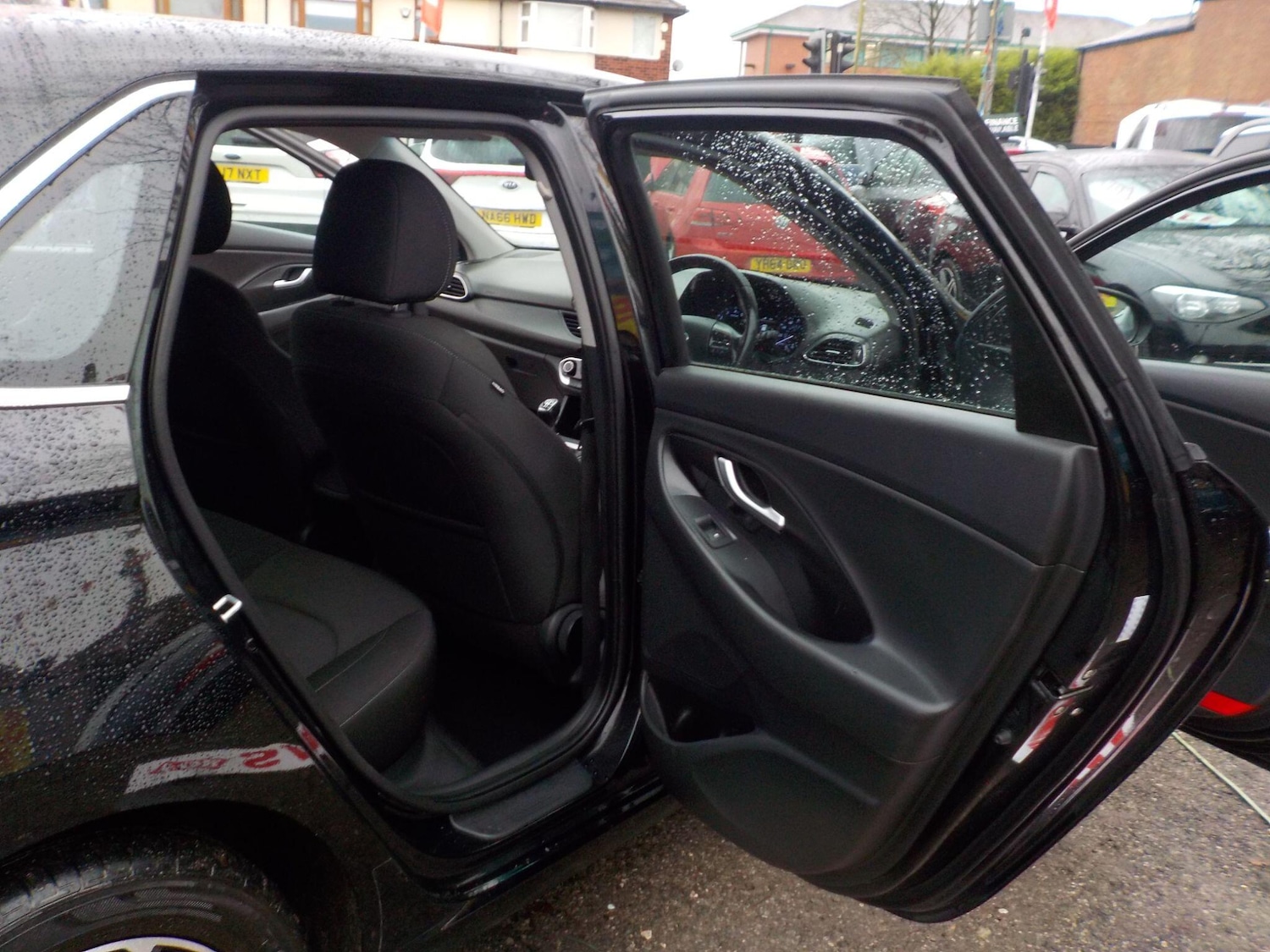 Used Hyundai i30 2017 for sale - 76994212: Photo 21