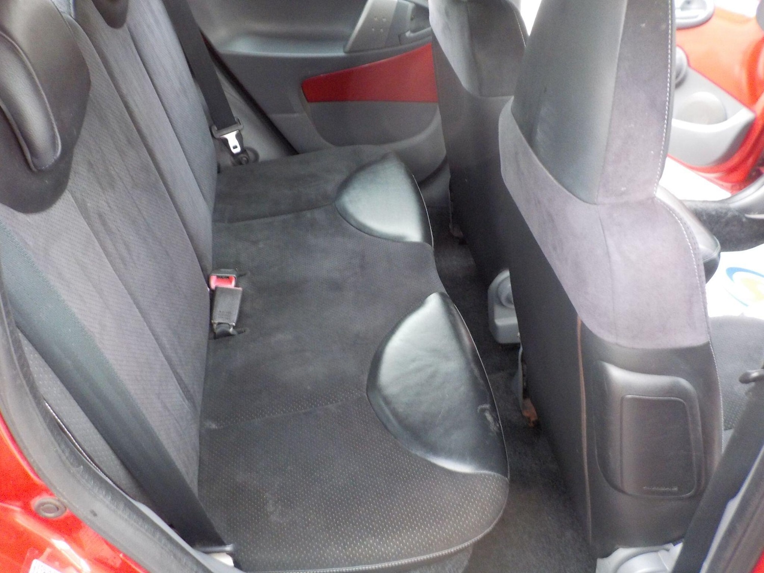 Used Toyota AYGO 2011 for sale - 78072938: Photo 20