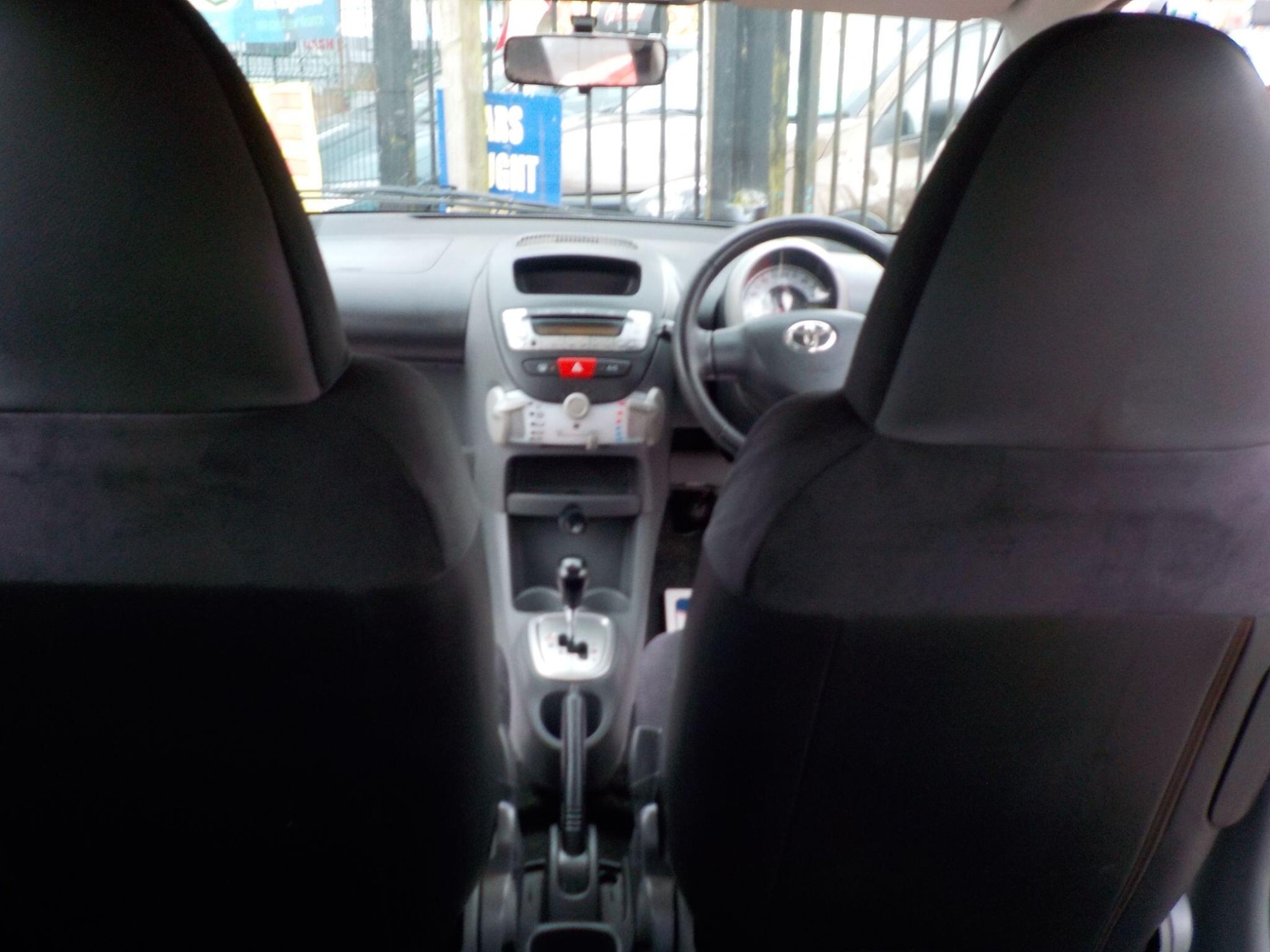 Used Toyota AYGO 2011 for sale - 78072938: Photo 23