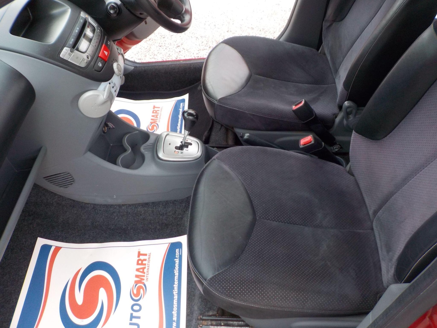 Used Toyota AYGO 2011 for sale - 78072938: Photo 28