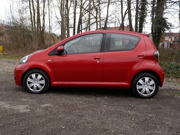 Used Toyota AYGO 2011 for sale - 78072938: Photo
