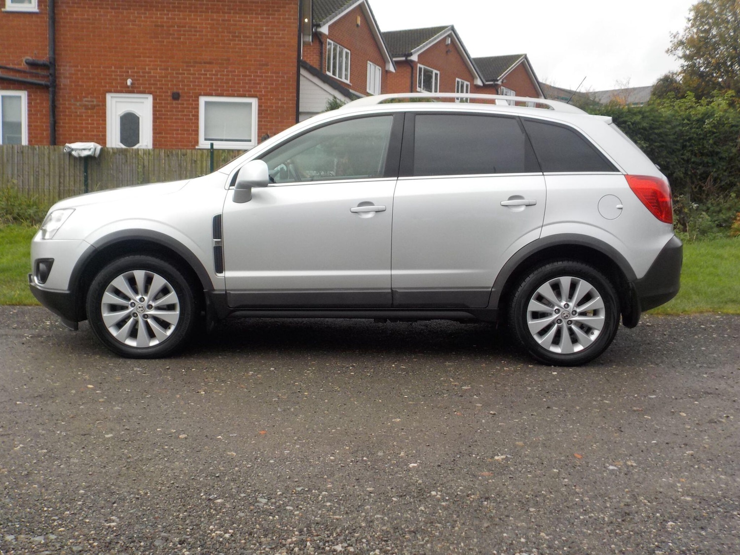 Used Vauxhall Antara for sale - 76473603: Photo 2