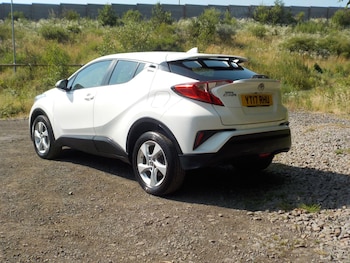 Used Toyota C-HR 2017 for sale - 79388166: Photo