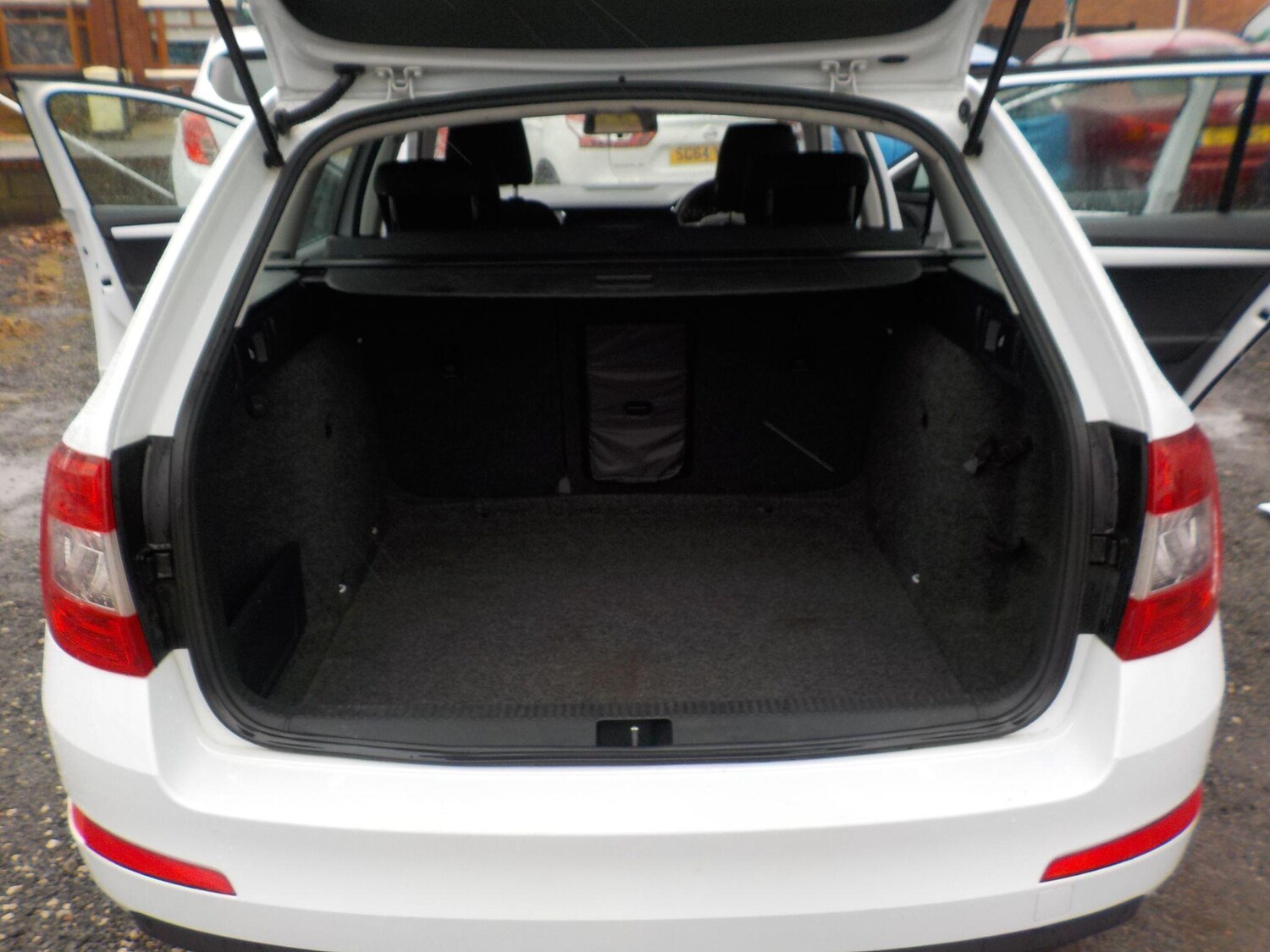 Used Skoda Octavia 2014 for sale - 77478985: Photo 24